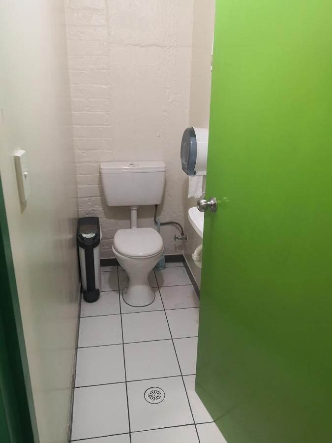 Oceanic Hostel オークランド エクステリア 写真